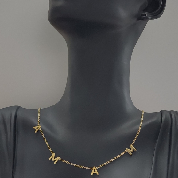 ✨ Gold “MAMA” Letter Necklace ✨ - Picture 4 of 5